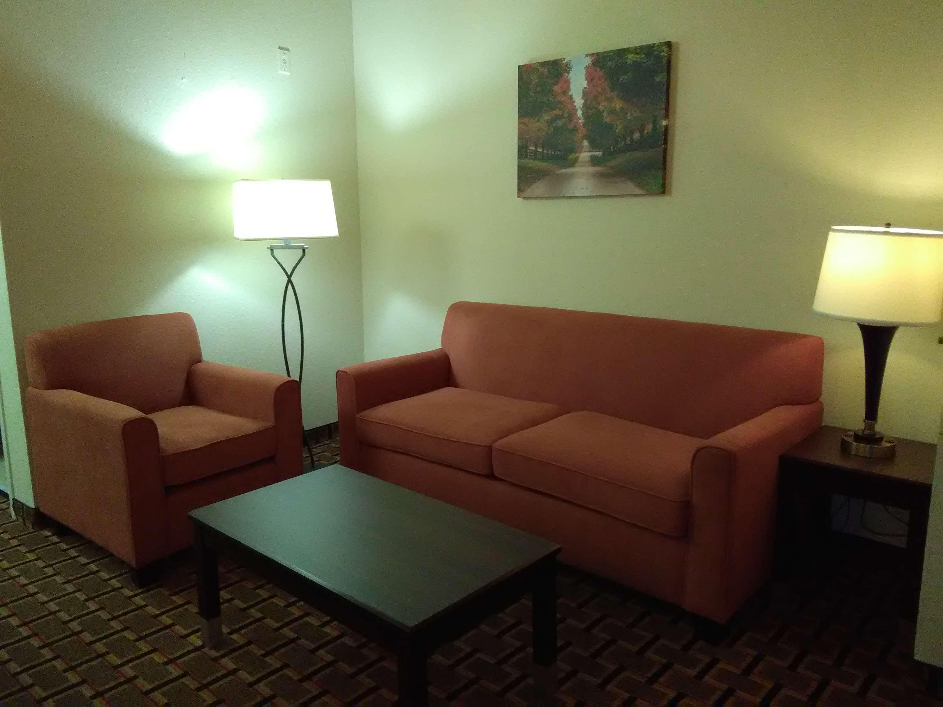 Best Western Executive Inn & Suites Madisonville Екстер'єр фото