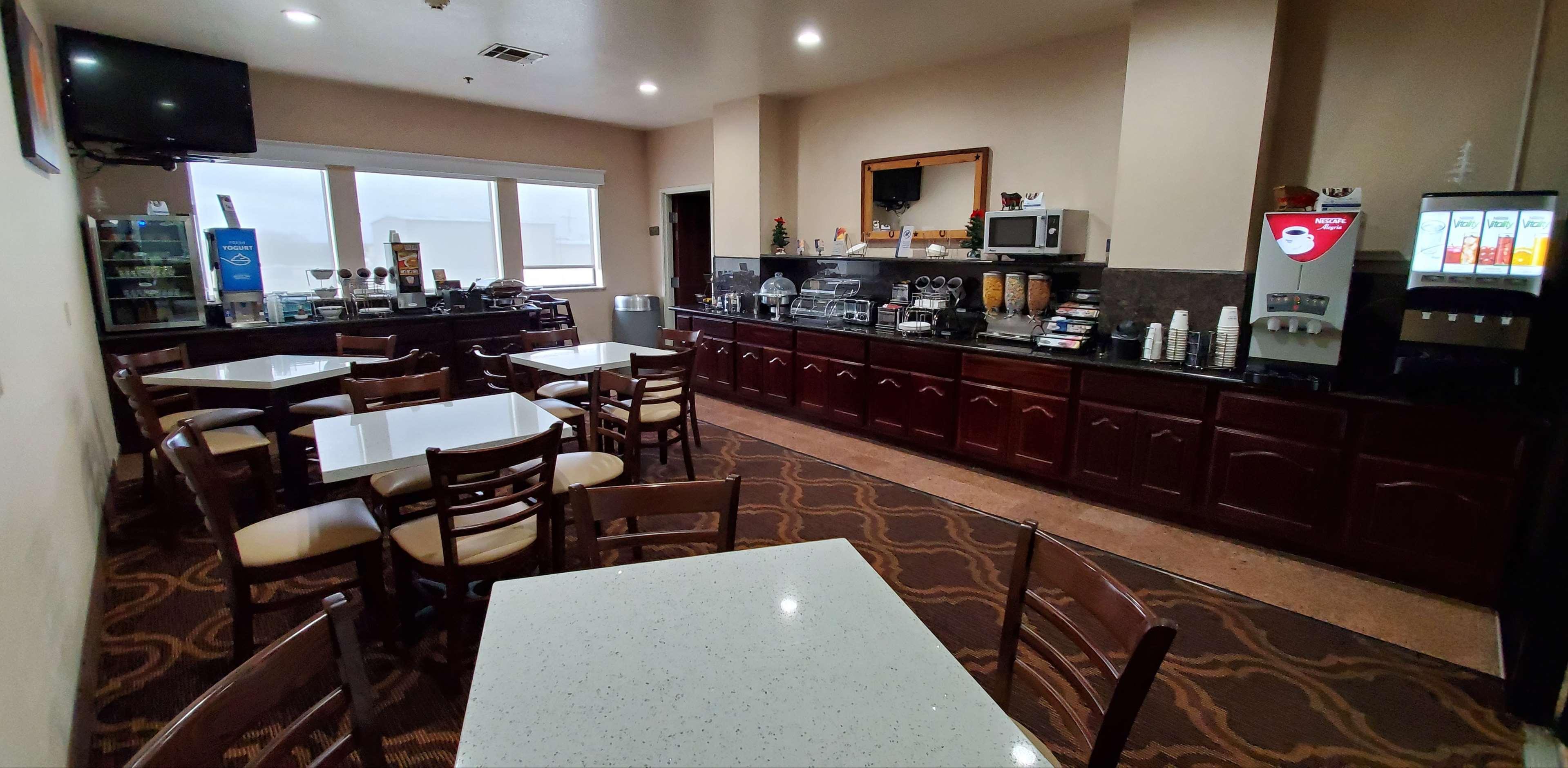 Best Western Executive Inn & Suites Madisonville Екстер'єр фото